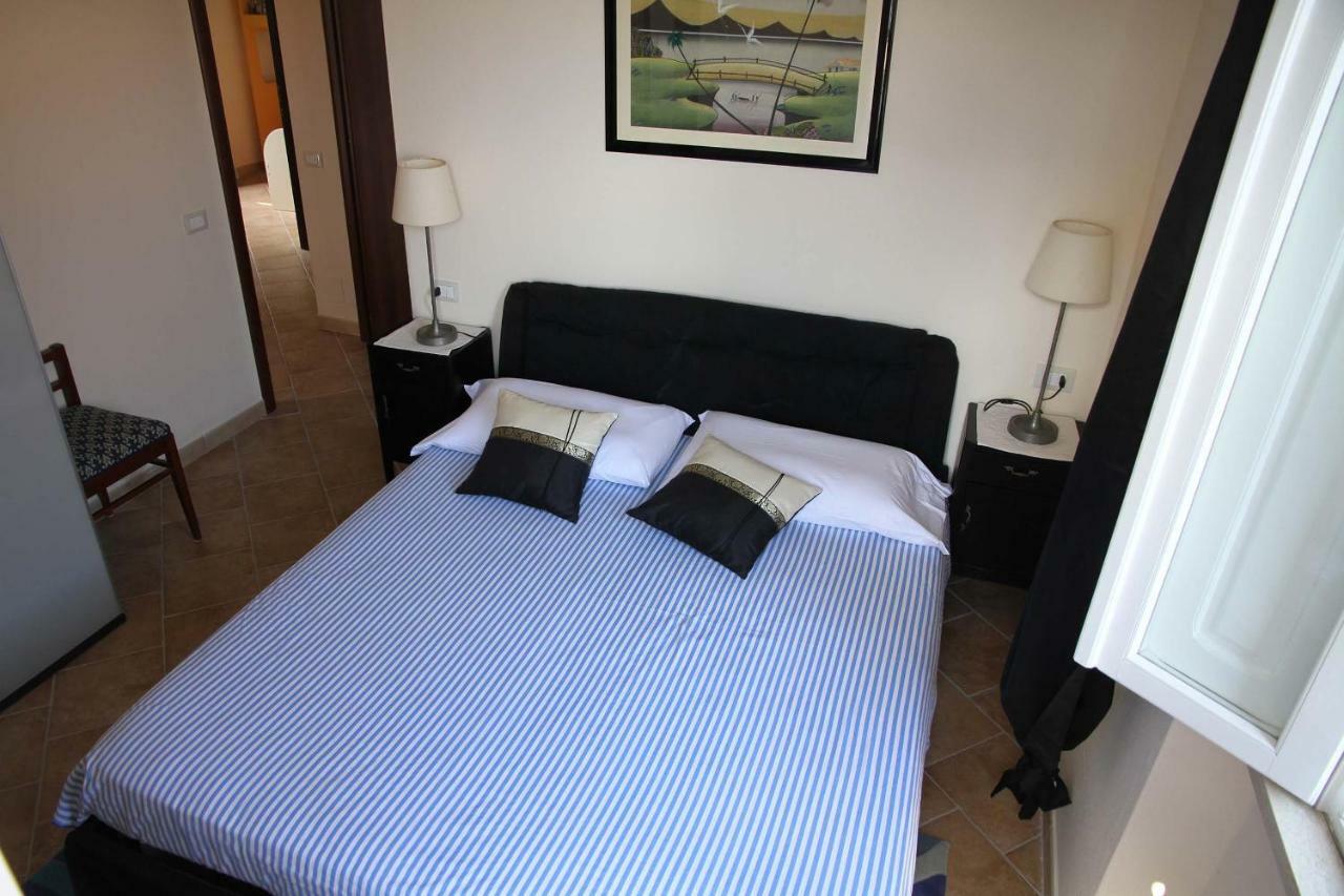 Bed and Breakfast Los Flamingos La Maddalena  Zewnętrze zdjęcie