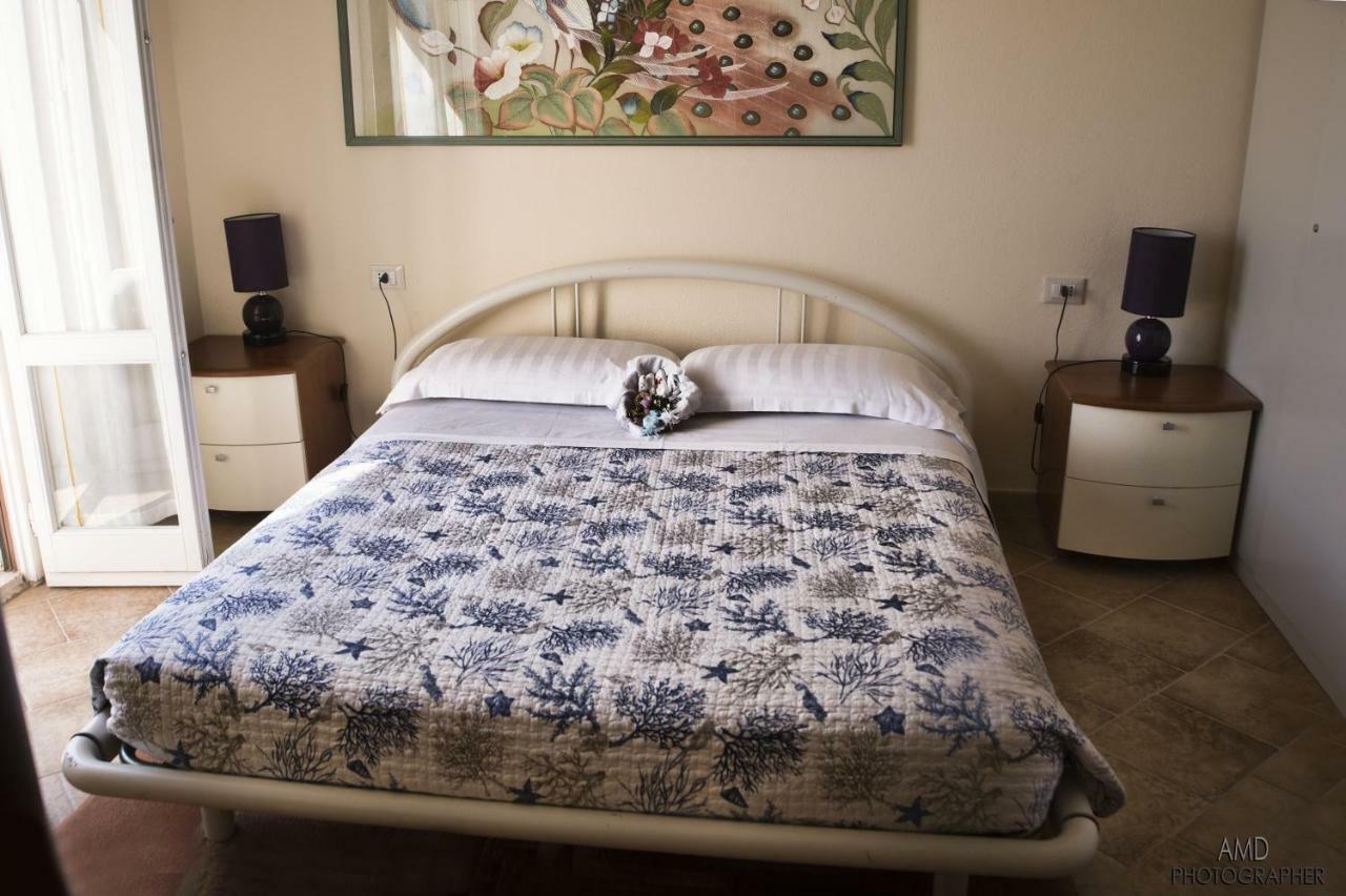 Bed and Breakfast Los Flamingos La Maddalena  Zewnętrze zdjęcie